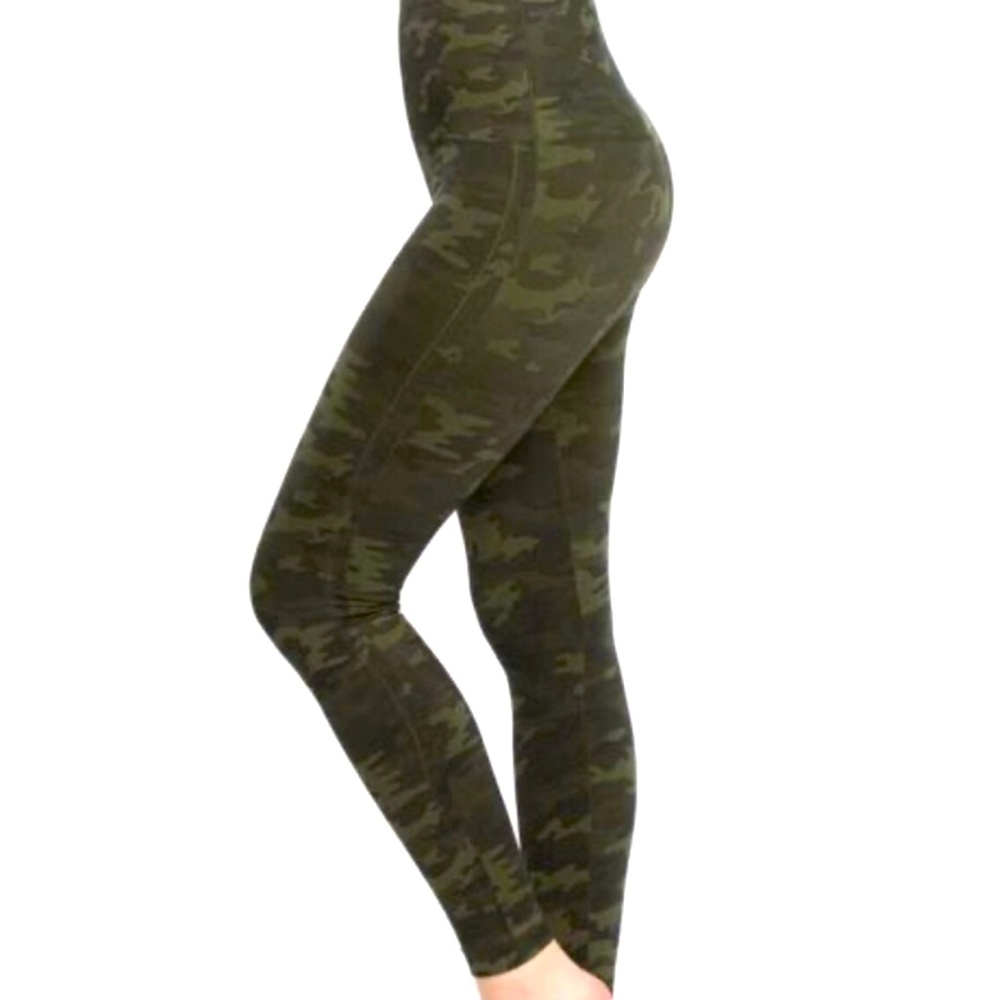 SPANX army green camo crop leggings size Small